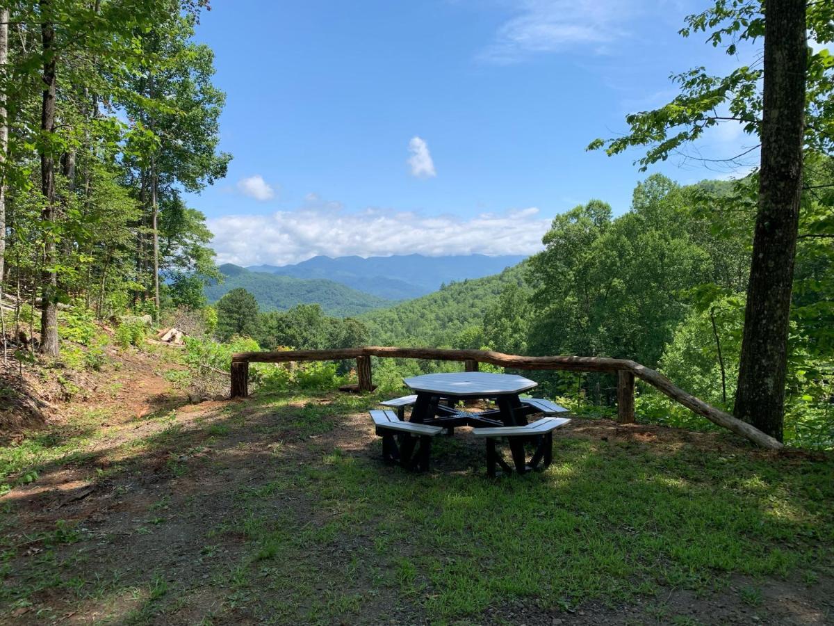 Hideaway At Harvest Moon Guest House Sylva Exterior photo